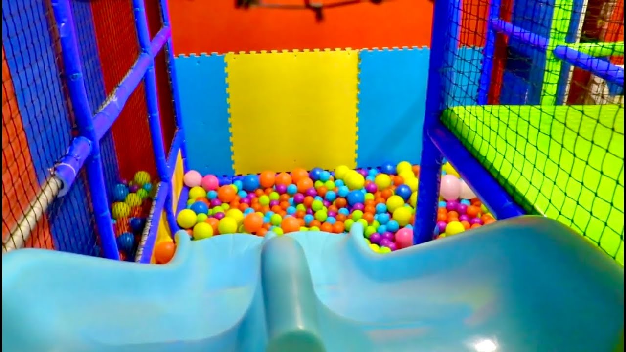 fotos de fantasia parque de bolas infantil