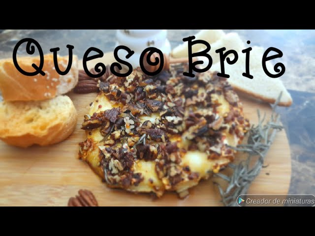 queso brie al horno con miel y nueces